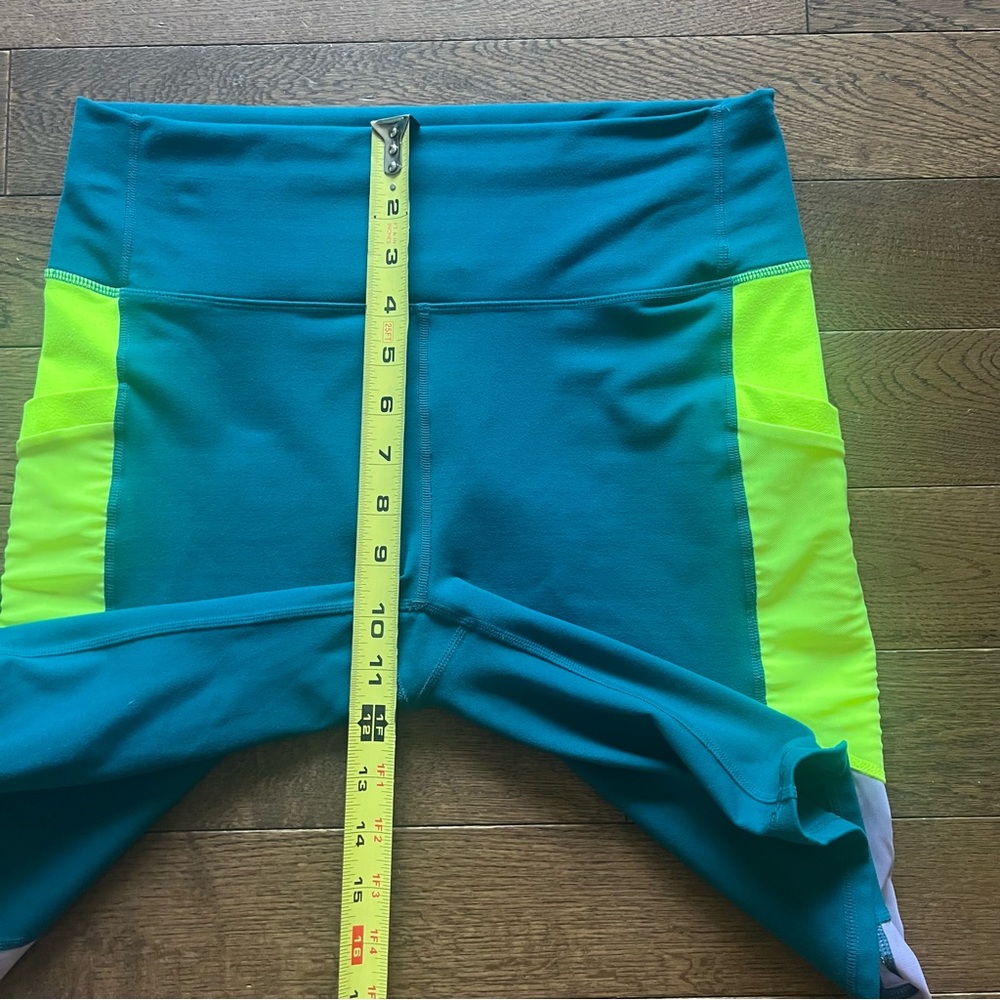 Fabletics Shorts - Picture 10 of 13